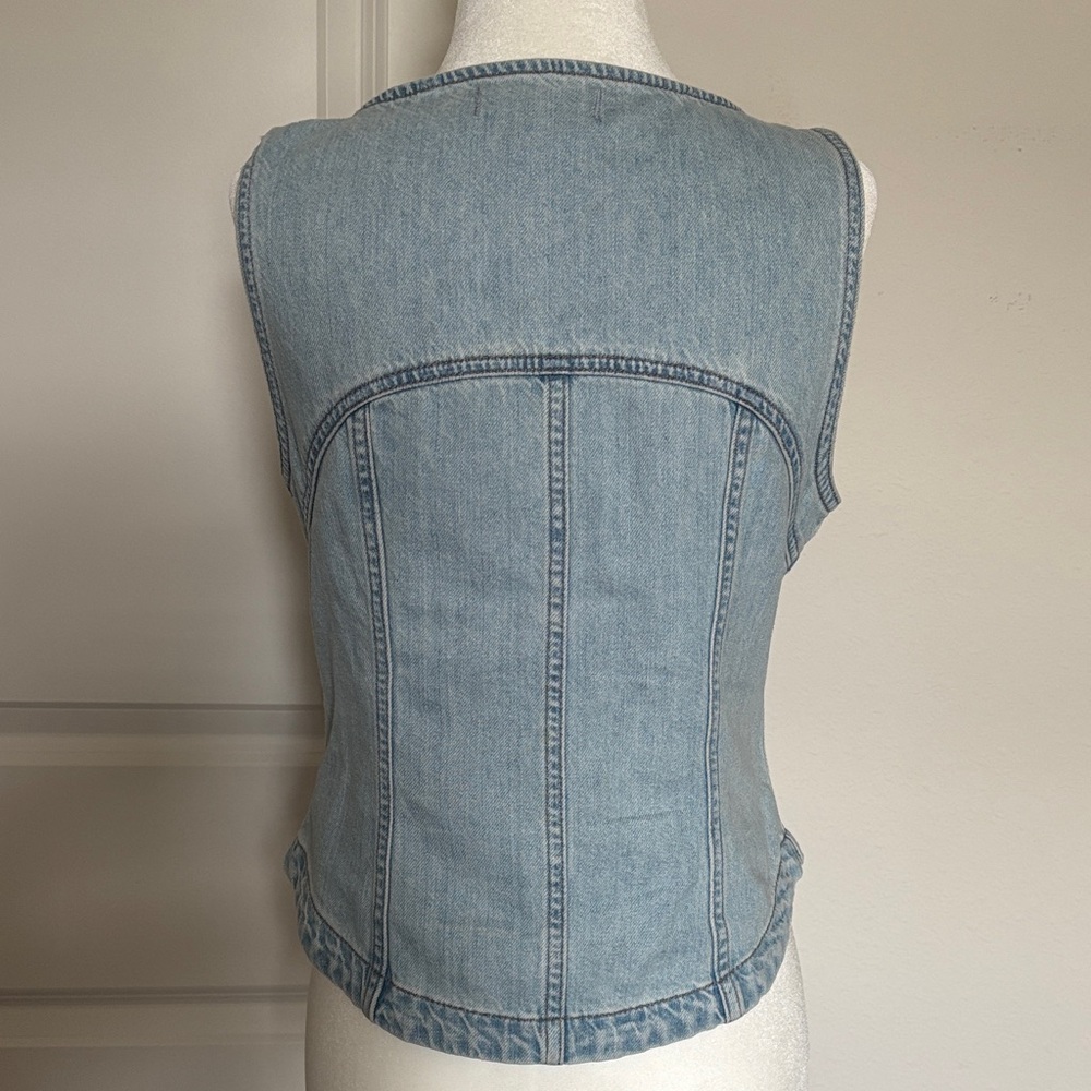 Madewell Denim button front vest Fitzgerald wash light  Blue Denim Button Tank - Picture 5 of 7